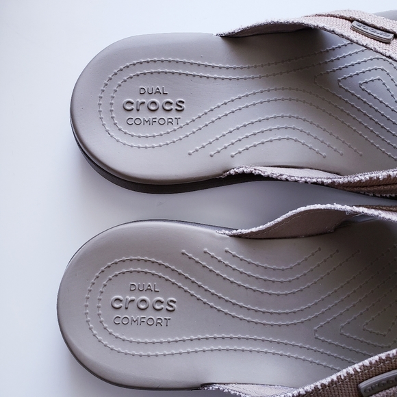 CROCS Shoes | Crocs Mens Santa Cruz Canvas Flip Flop Size 9 | Poshmark
